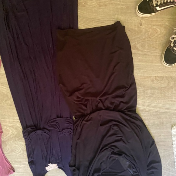 Dresses all different brands most are size small some medium and few large - Picture 6 of 11